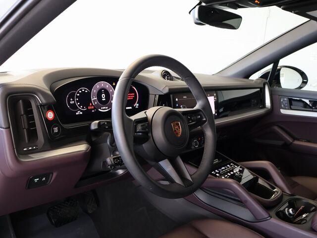 2024 Porsche Cayenne Coupe  Merriam KS