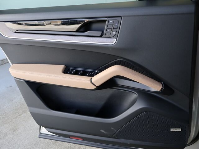 2024 Porsche Cayenne S Merriam KS