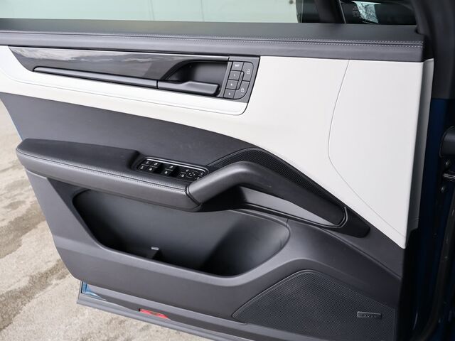 2024 Porsche Cayenne S Merriam KS