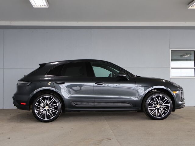 2024 Porsche Macan  Merriam KS