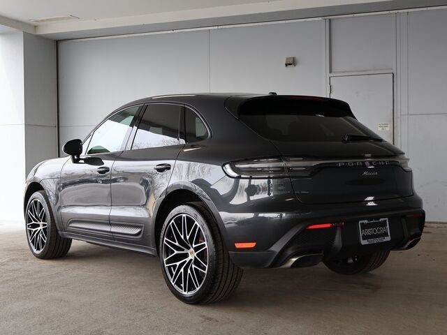 2024 Porsche Macan  Merriam KS