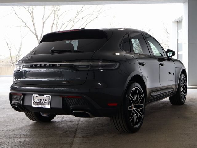 2024 Porsche Macan  Merriam KS