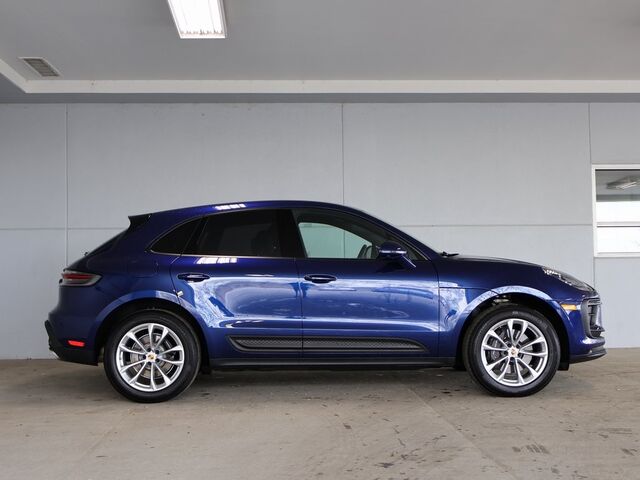 2024 Porsche Macan  Merriam KS