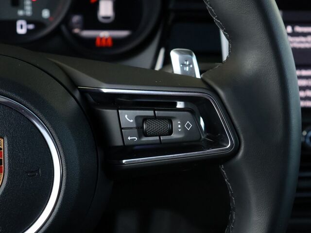 2024 Porsche Macan  Merriam KS