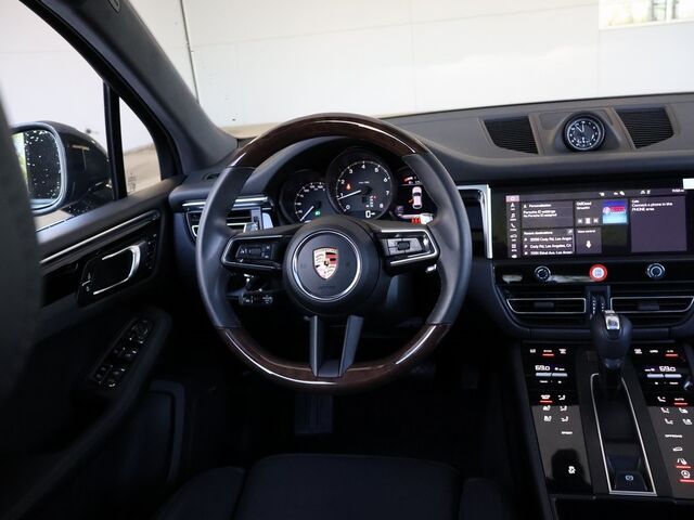 2024 Porsche Macan  Merriam KS