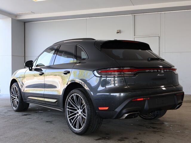 2024 Porsche Macan  Merriam KS