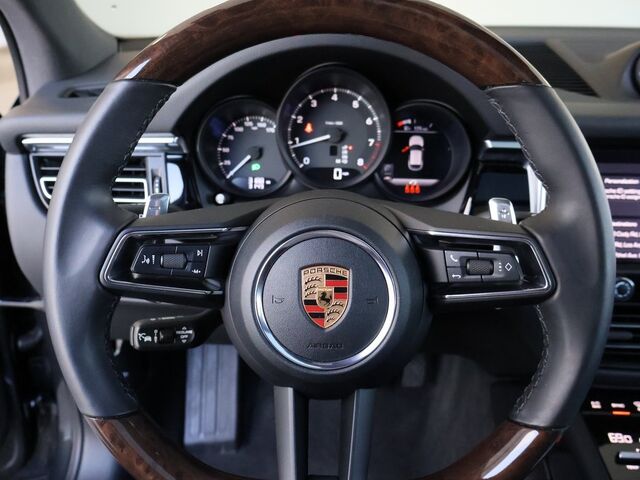 2024 Porsche Macan  Merriam KS