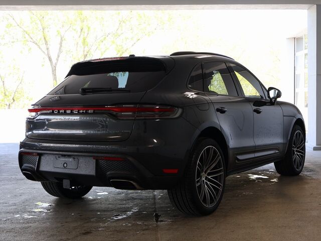 2024 Porsche Macan  Merriam KS