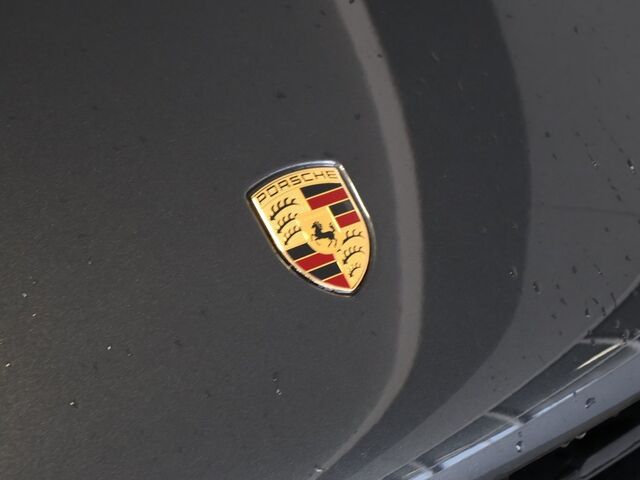 2024 Porsche Macan  Merriam KS