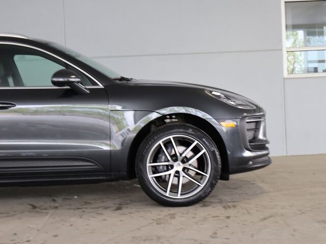2024 Porsche Macan  Merriam KS