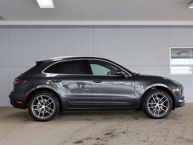 2024 Porsche Macan  Merriam KS