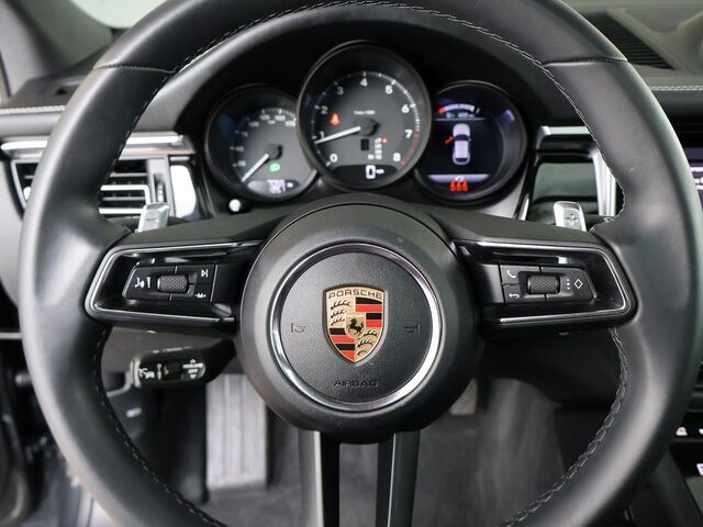2024 Porsche Macan  Merriam KS