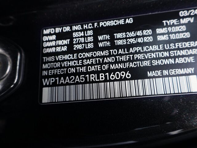 2024 Porsche Macan  Merriam KS