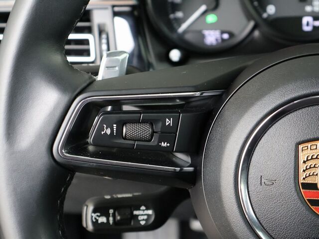 2024 Porsche Macan  Merriam KS