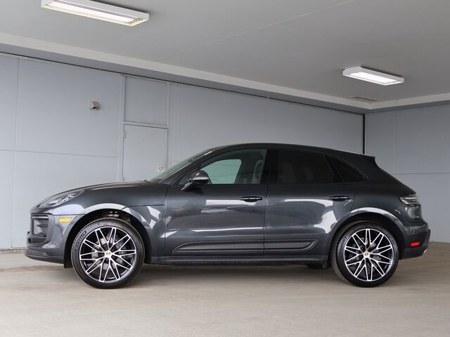 2024 Porsche Macan  Merriam KS