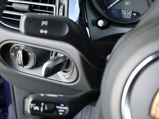 2024 Porsche Macan  Merriam KS