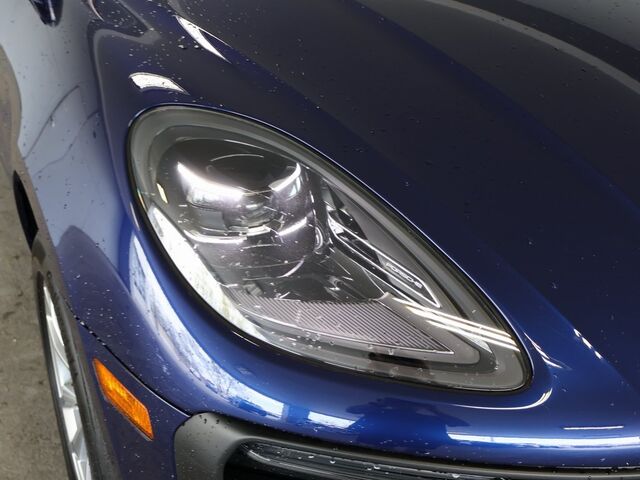 2024 Porsche Macan  Merriam KS