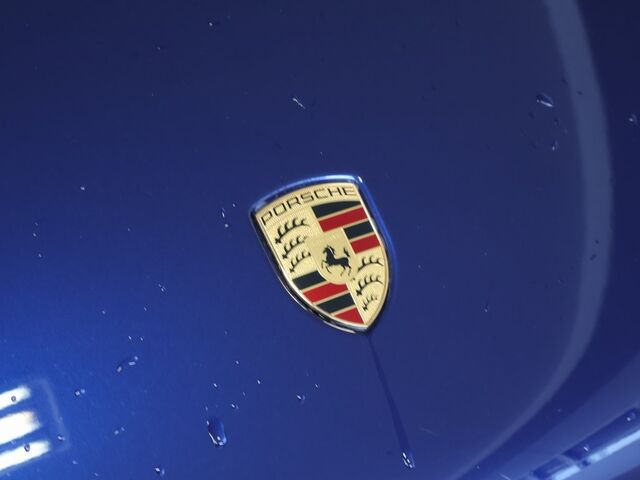 2024 Porsche Macan  Merriam KS