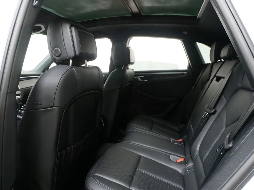 2024 Porsche Macan Oak Ridge TN