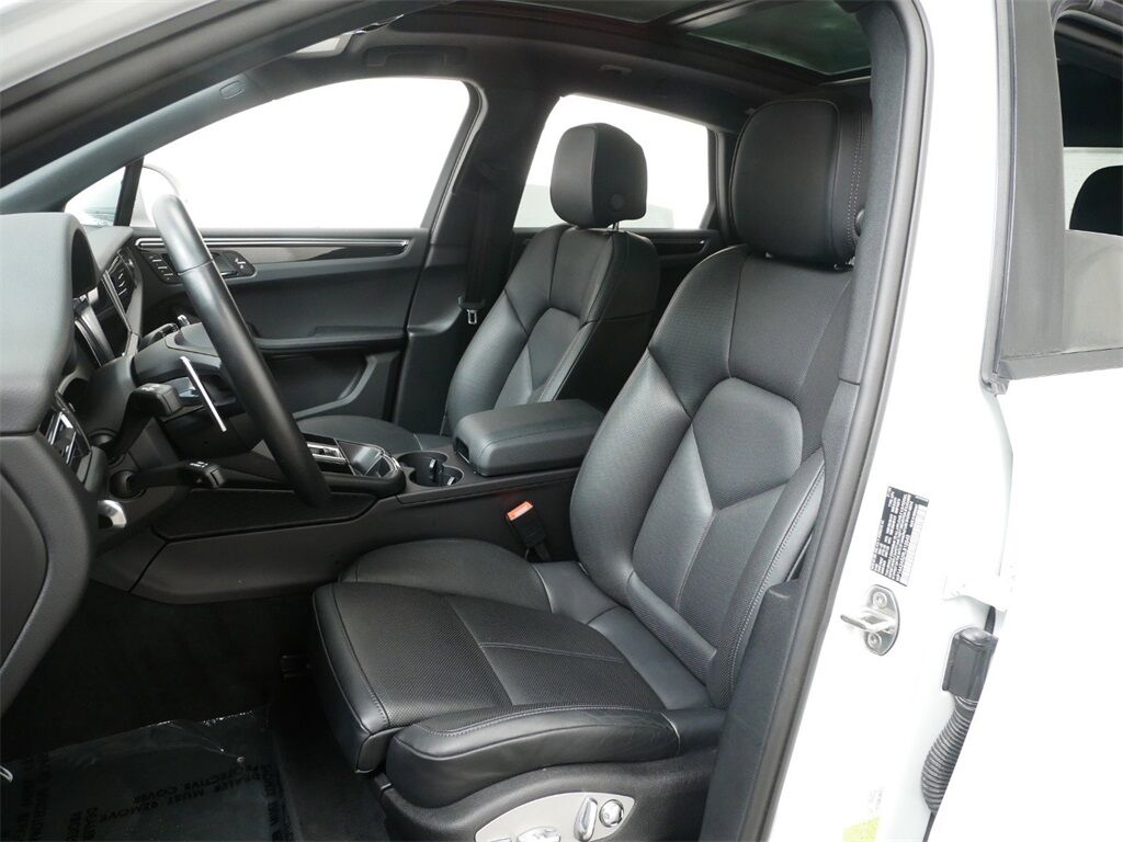 2024 Porsche Macan Oak Ridge TN