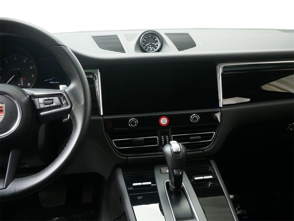 2024 Porsche Macan Oak Ridge TN