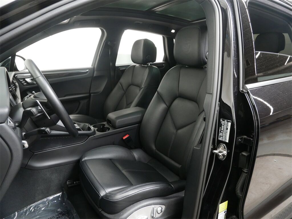 2024 Porsche Macan Oak Ridge TN