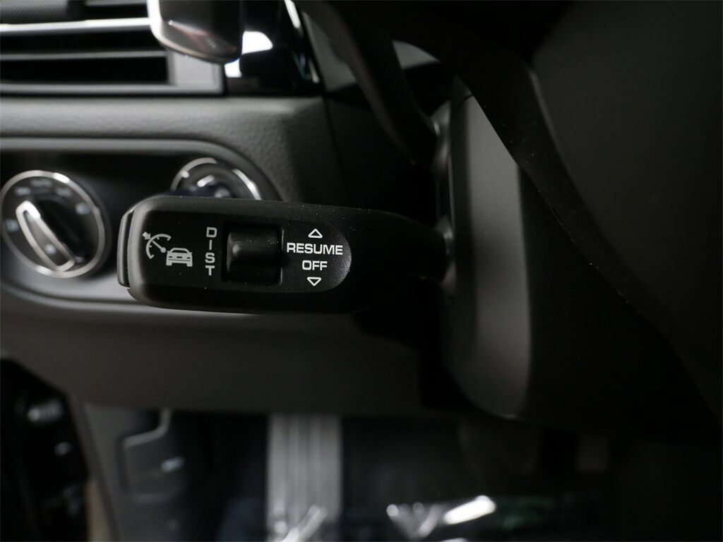 2024 Porsche Macan Oak Ridge TN