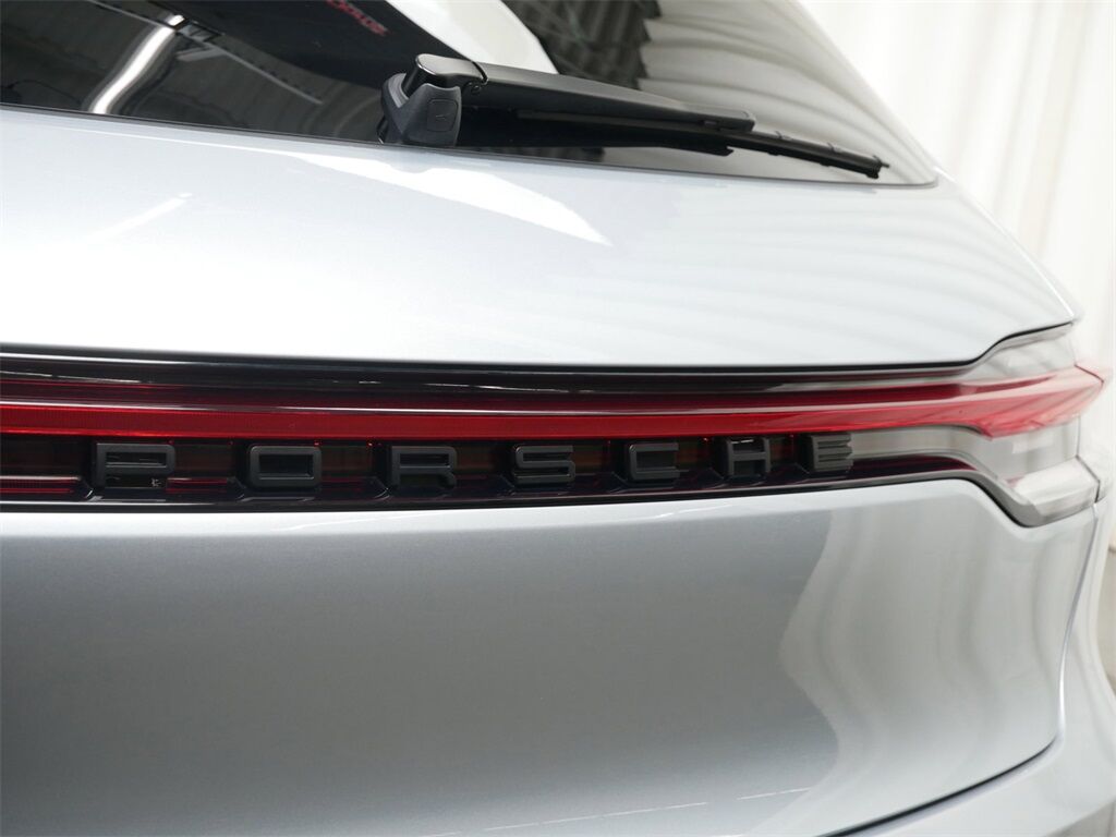 2024 Porsche Macan Oak Ridge TN