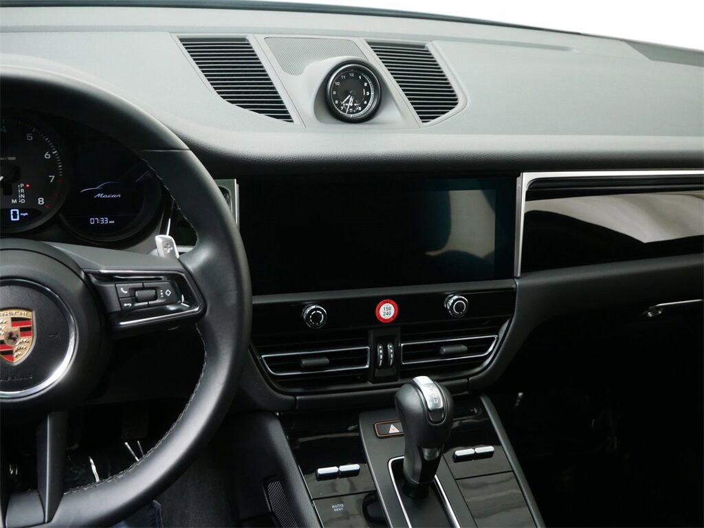 2024 Porsche Macan Oak Ridge TN