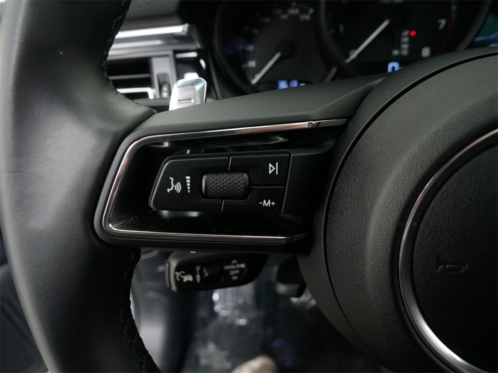 2024 Porsche Macan Oak Ridge TN