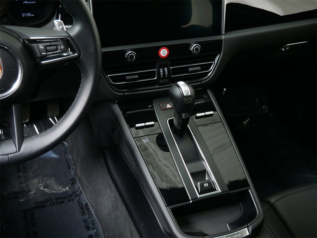 2024 Porsche Macan Oak Ridge TN