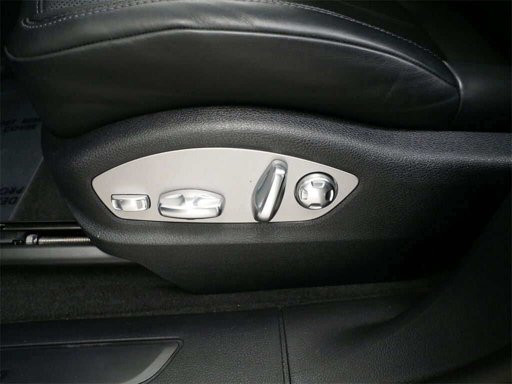 2024 Porsche Macan Oak Ridge TN