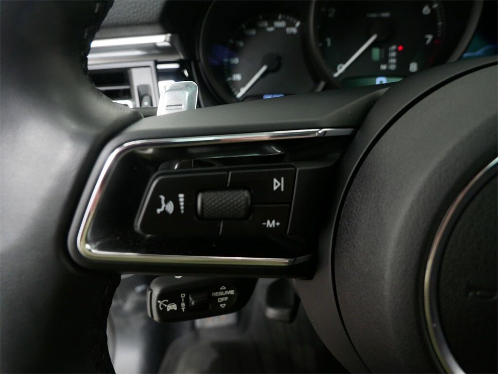 2024 Porsche Macan Oak Ridge TN