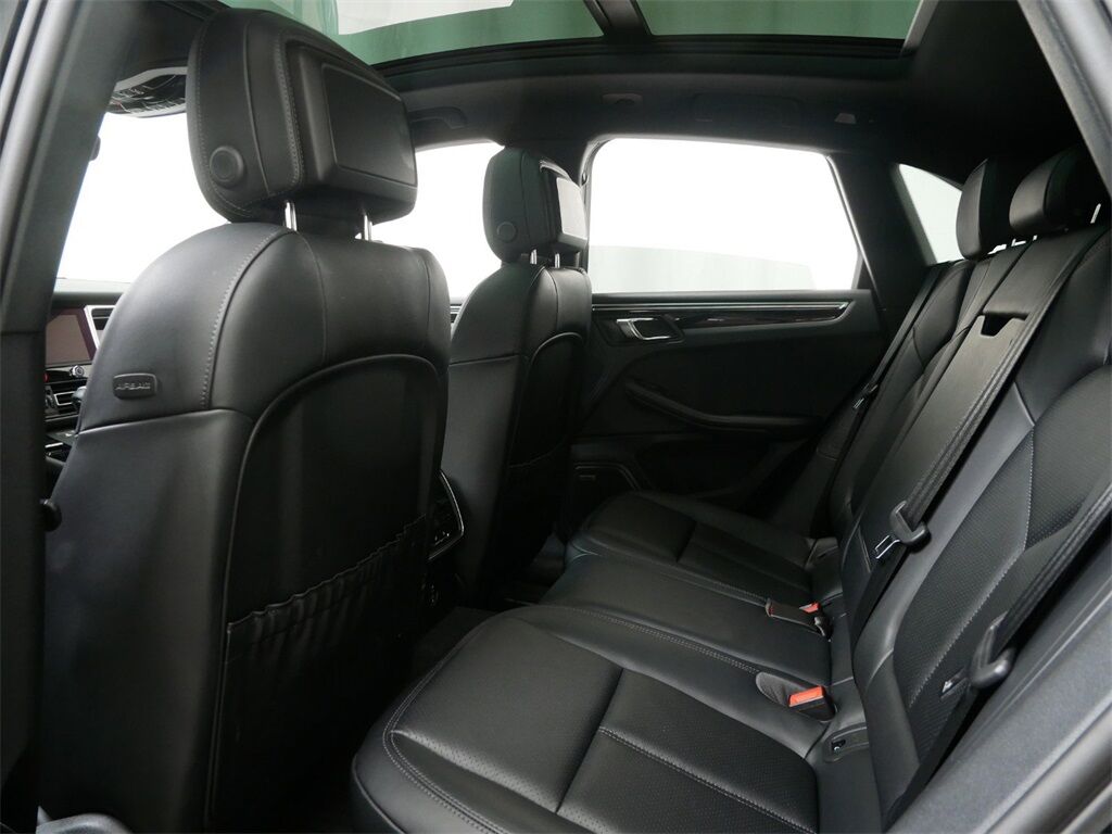 2024 Porsche Macan Oak Ridge TN