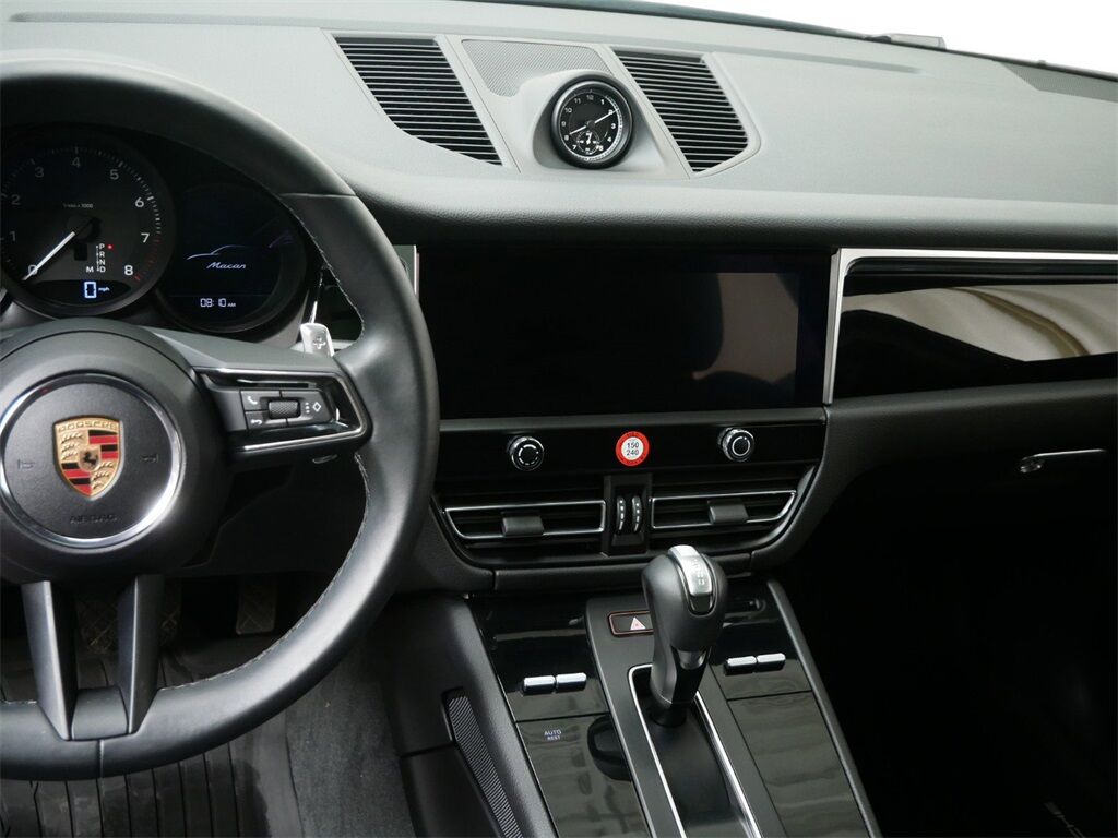 2024 Porsche Macan Oak Ridge TN