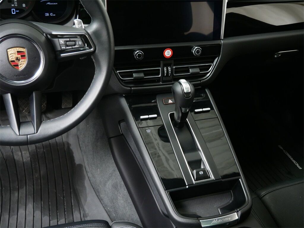 2024 Porsche Macan Oak Ridge TN