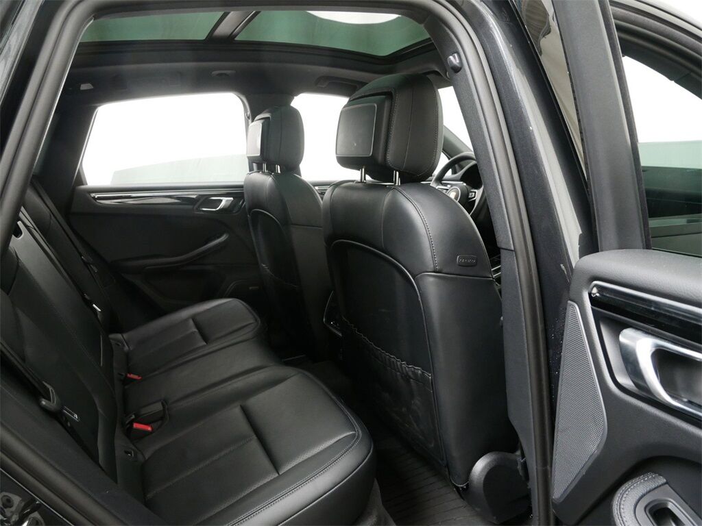 2024 Porsche Macan Oak Ridge TN