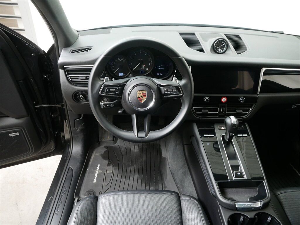 2024 Porsche Macan Oak Ridge TN