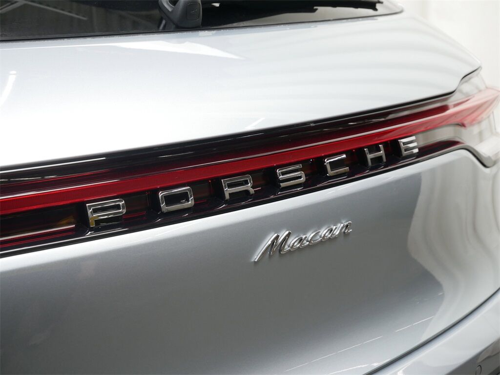 2024 Porsche Macan Oak Ridge TN