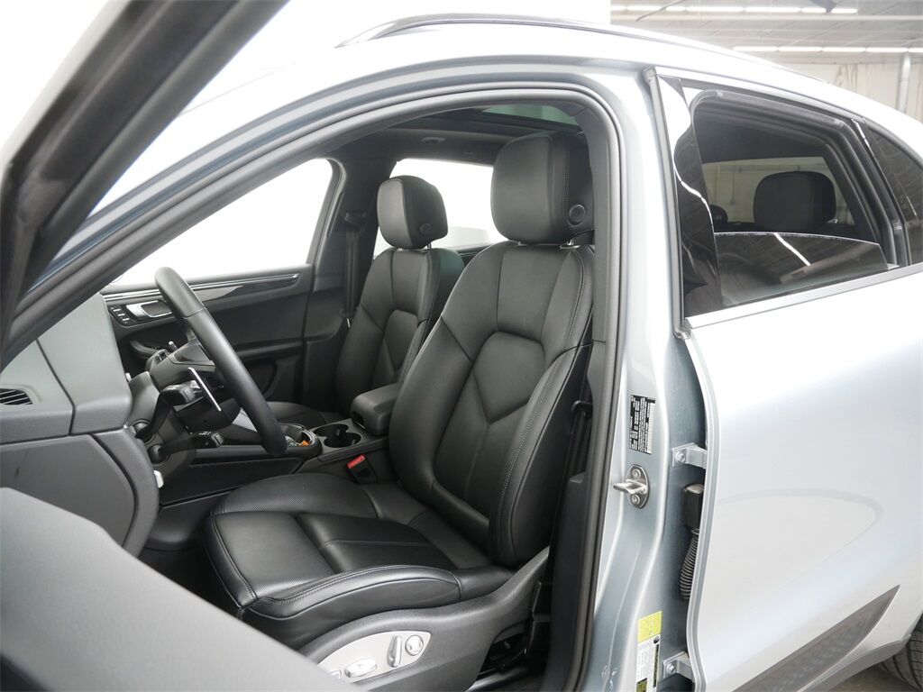 2024 Porsche Macan Oak Ridge TN