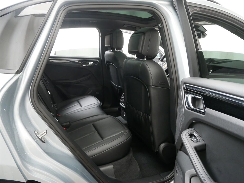 2024 Porsche Macan Oak Ridge TN