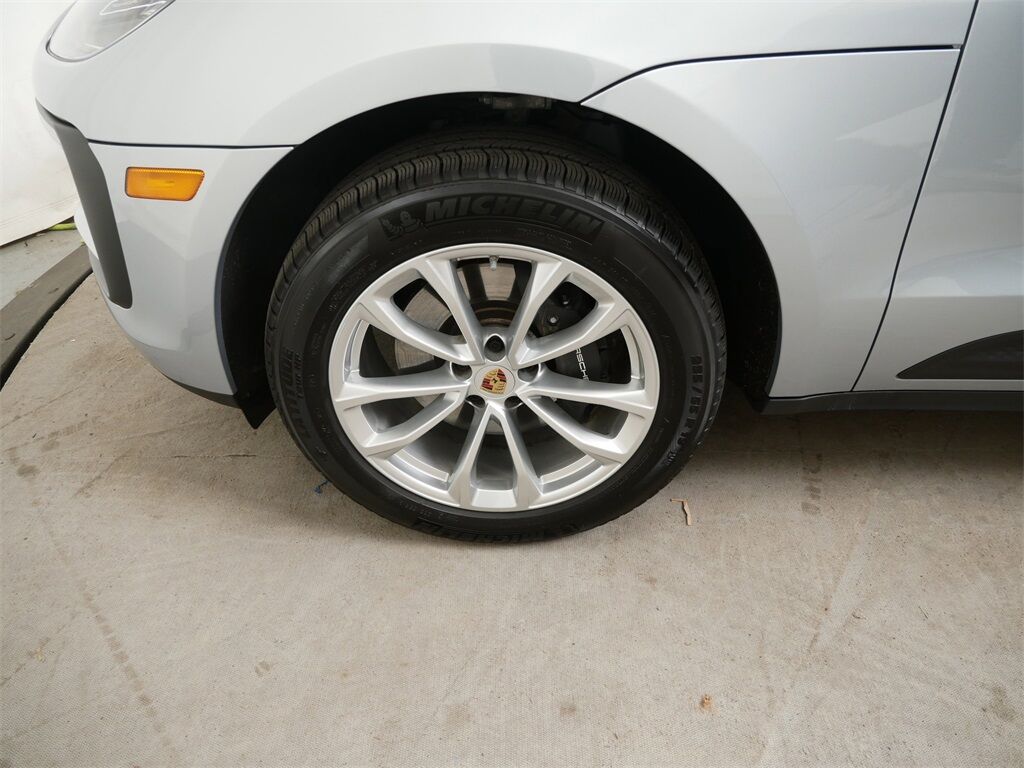 2024 Porsche Macan Oak Ridge TN