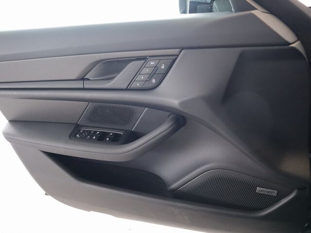 2024 Porsche Taycan 4S Merriam KS