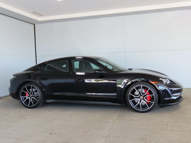 2024 Porsche Taycan 4S Merriam KS