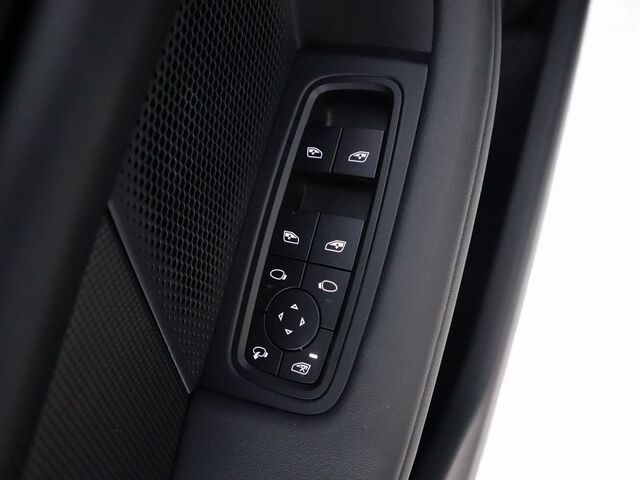2024 Porsche Taycan 4S Merriam KS