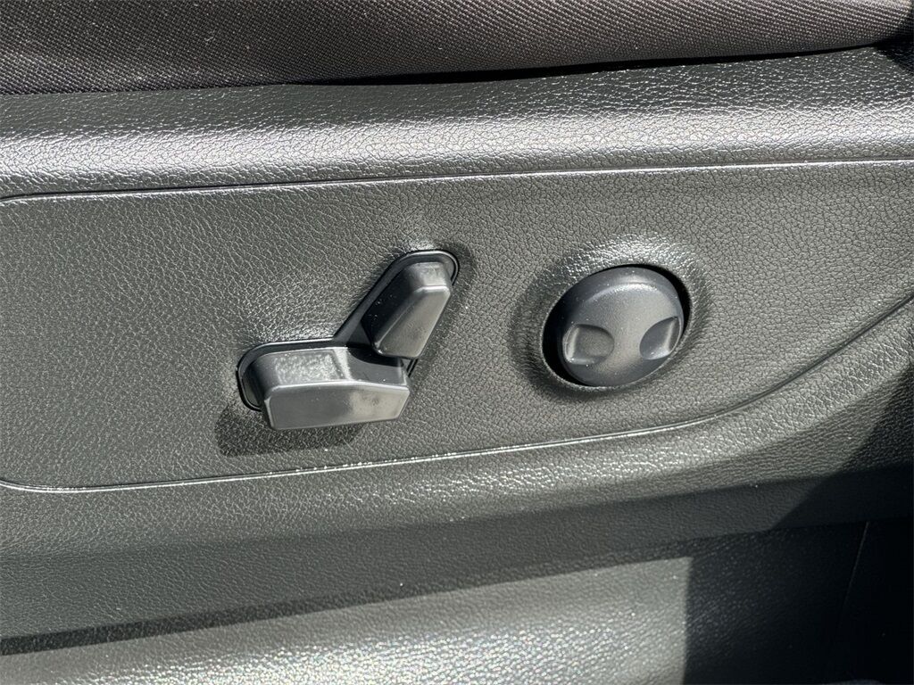 2024 Ram 1500 Big Horn/Lone Star Quincy MA