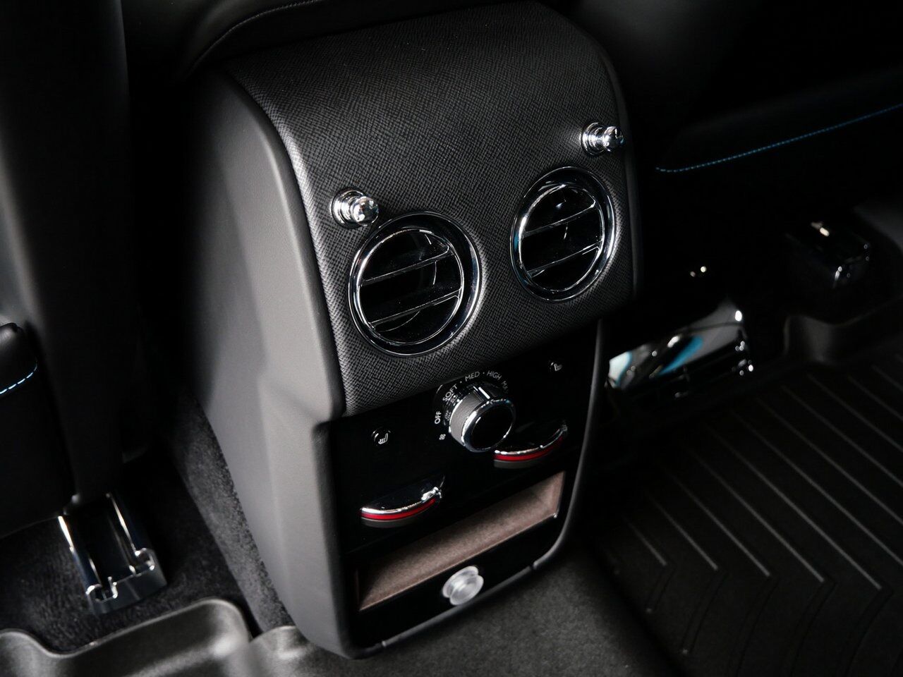 2024 Rolls-Royce Cullinan Black Badge Black Badge Lawrence KS