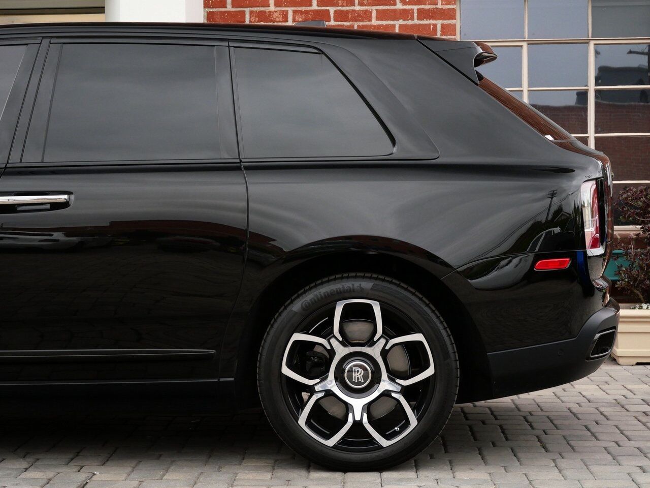 2024 Rolls-Royce Cullinan Black Badge Black Badge Lawrence KS