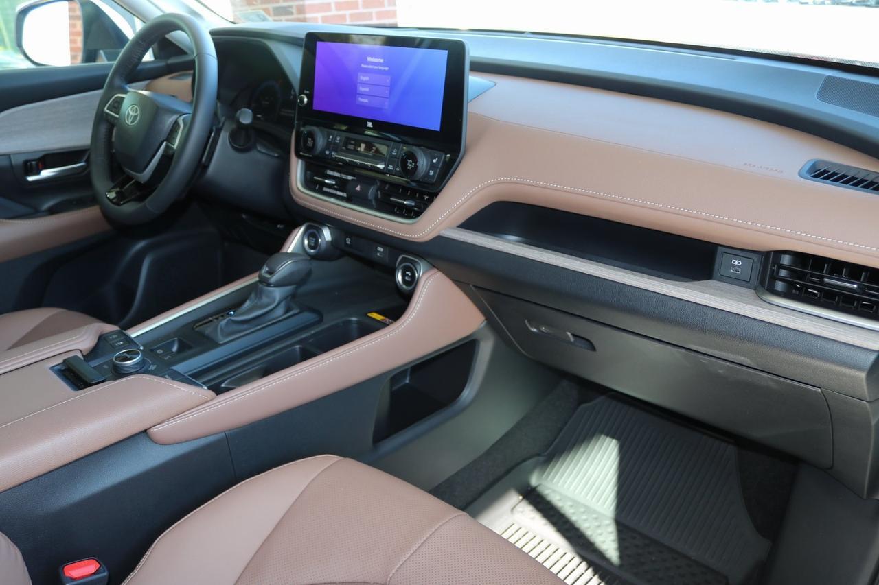 2024 Toyota Grand Highlander Platinum Fredericksburg VA