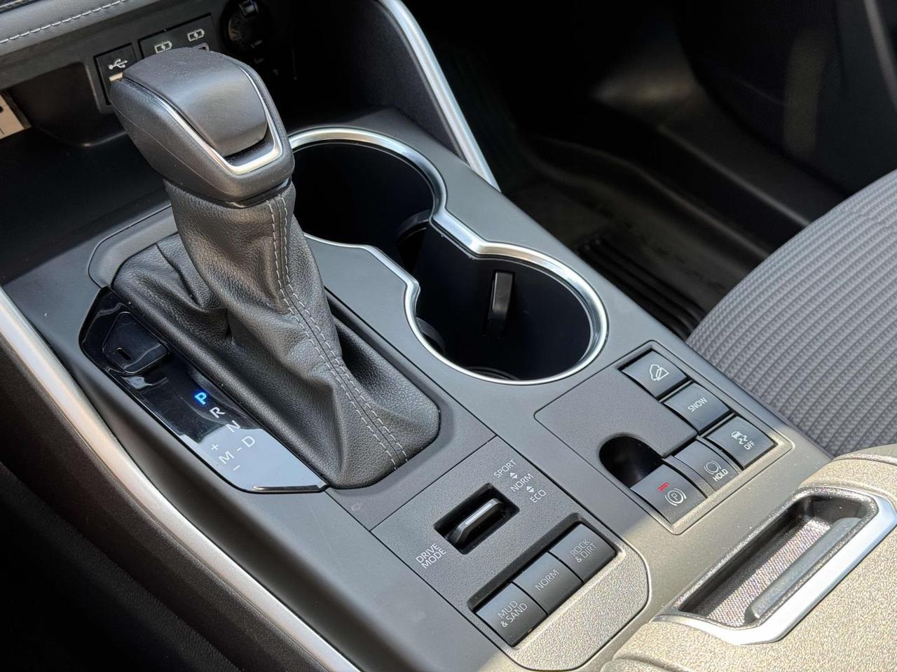 2024 Toyota Highlander LE Fredericksburg VA